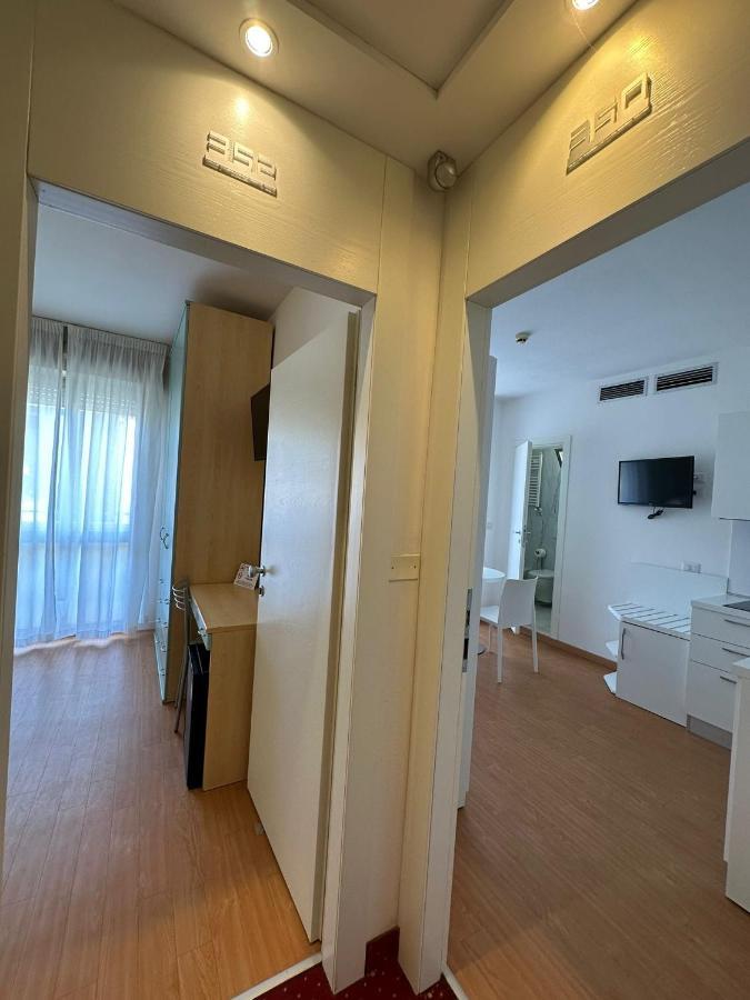 Apparthotel Ardea Riccione Extérieur photo